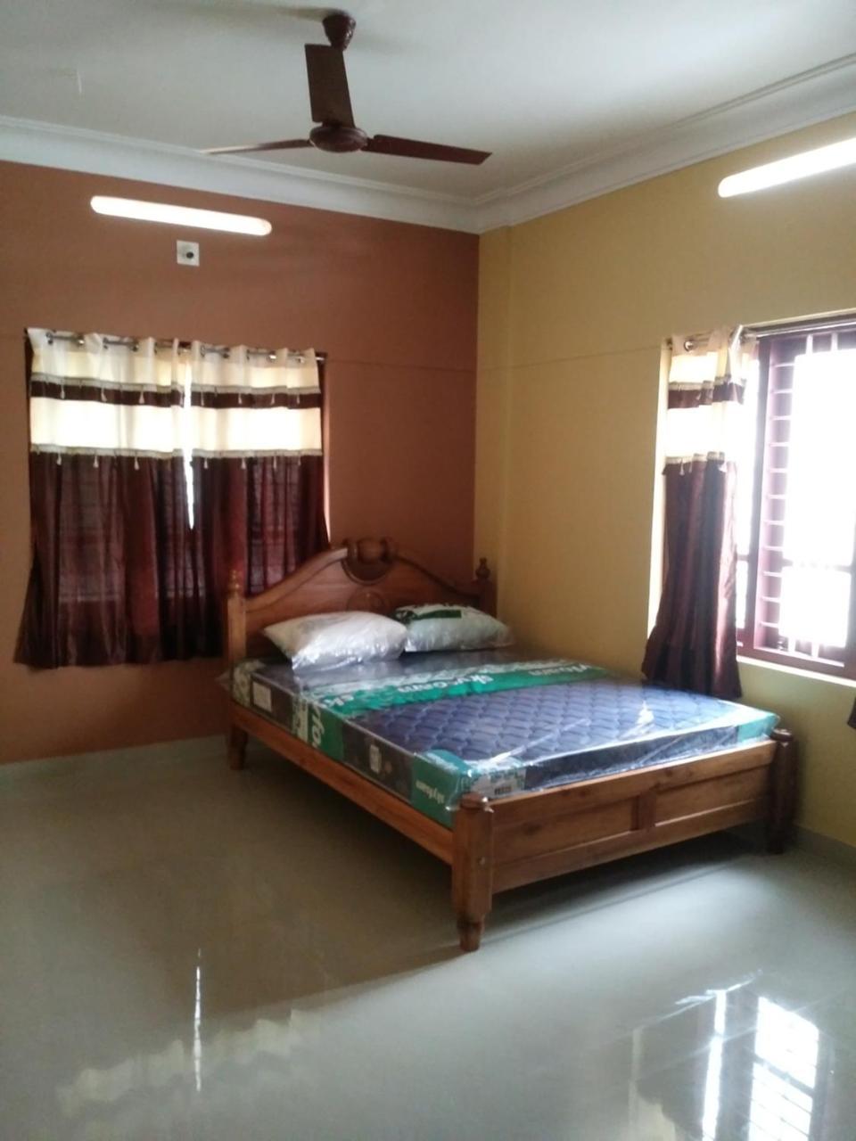 Sowparnika N.V Nagar Peroorkada Villa Thiruvananthapuram Ngoại thất bức ảnh